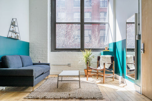 Breather (230 W Huron, 220-1) [56fc86d2498eb8ee97fb0553/41.894659/-87.635426]