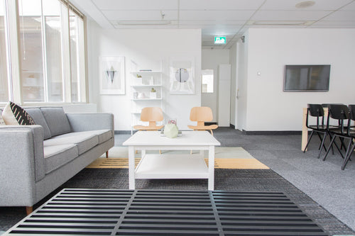 Breather (330 Bay street, Room 2) [5775446b498ee11d240e64e2/43.650186/-79.381134]