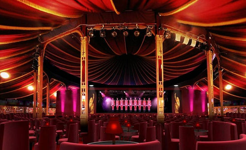 Le Crazy Horse [crazyhorseparis/48.865938/2.301777]
