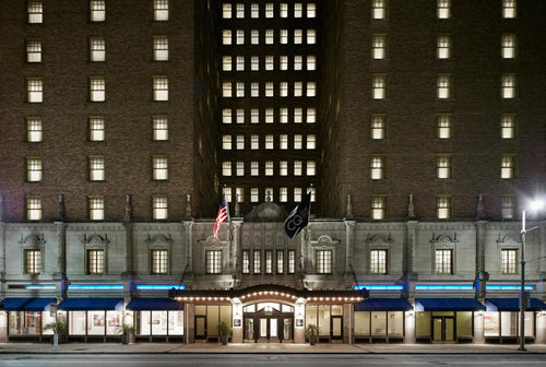 Club Quarters Hotel Houston [4b86e72af964a520f5a431e3/29.75841/-95.36284]