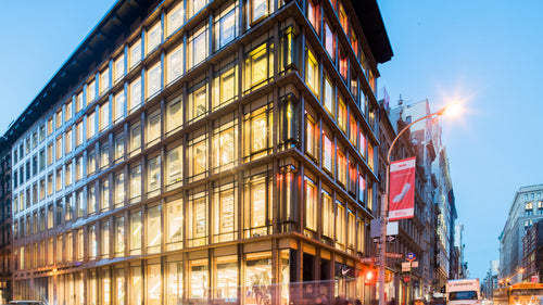 Nike Soho [57c43c98498e2696b402a527/40.723219/-73.99887]