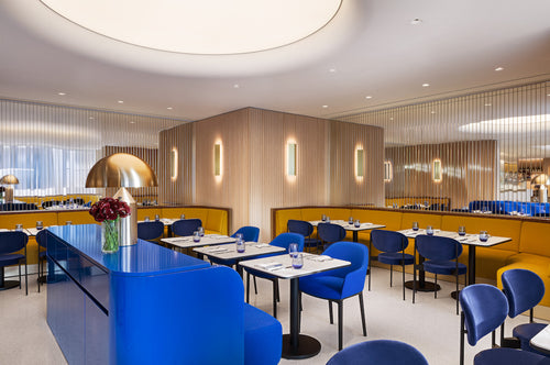 Holts Cafe (Bloor St) [4b475b5ef964a520b22f26e3/43.67026/-79.38794]