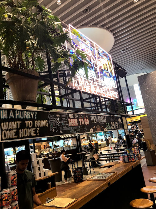 Mikkeller (CPH airport) [5af9cb238c35dc0039faba7e/55.618024/12.650763]