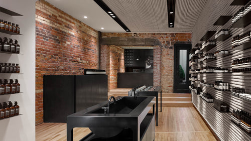 Aesop (Queen Street West) [55abfa47498e25a5d137932c/43.645198/-79.414513]