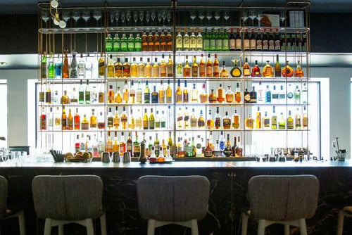 Alo Restaurant [55a9c018498e8b05f7f870f1/43.648539/-79.395937]