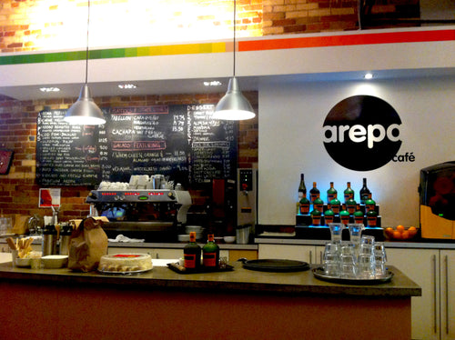 Arepa Cafe [4b08386df964a520910623e3/43.647977/-79.400913]