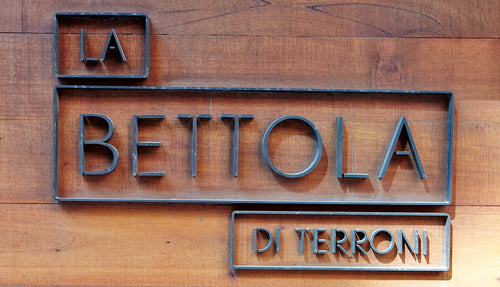 La Bettola Di Terroni [4c251062db519521621d2c3a/43.652081/-79.378046]