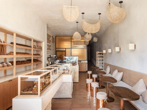 Breadblok (Santa Monica) [5e457902cb490b00080f12e1/34.03340/-118.49396]