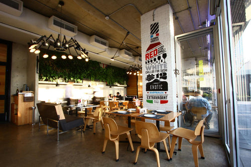 Cozmo Cafe [4ef25a0be5e8d8d3dce454f2/33.902908/35.498339]