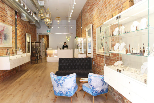 Bluboho (Queen West) [5aa7084379f6c7640ede8da3/43.64921/-79.395369]