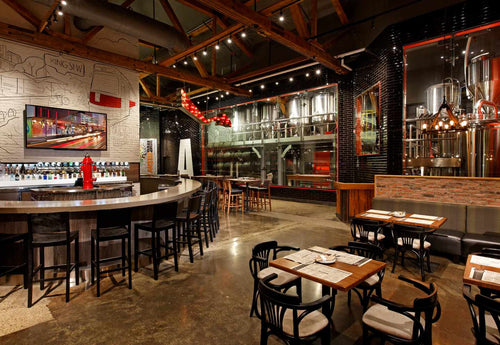 Amsterdam Brewhouse [516da5e0e4b0ad66584cf170/43.637888/-79.384772]