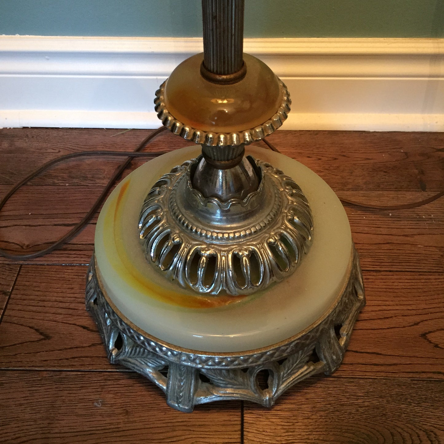 Vintage floor lamp (One of a kind)